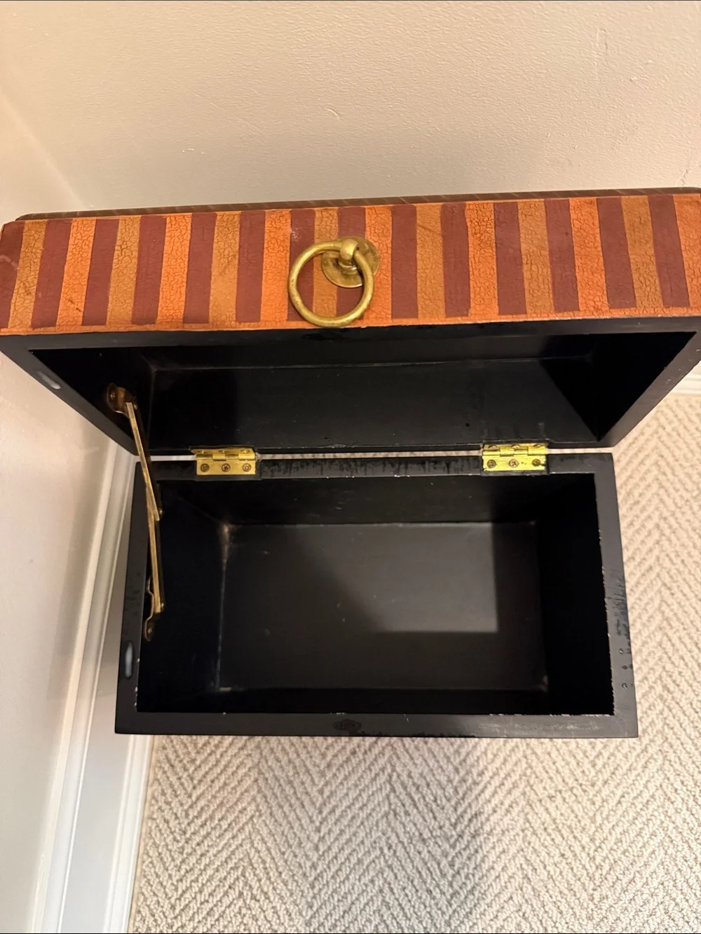Painted Monkey Accent Box - Black and Brown